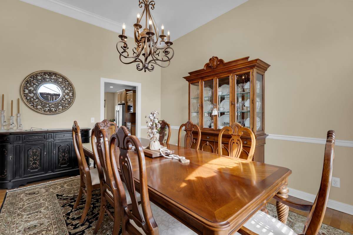 Formal Dining