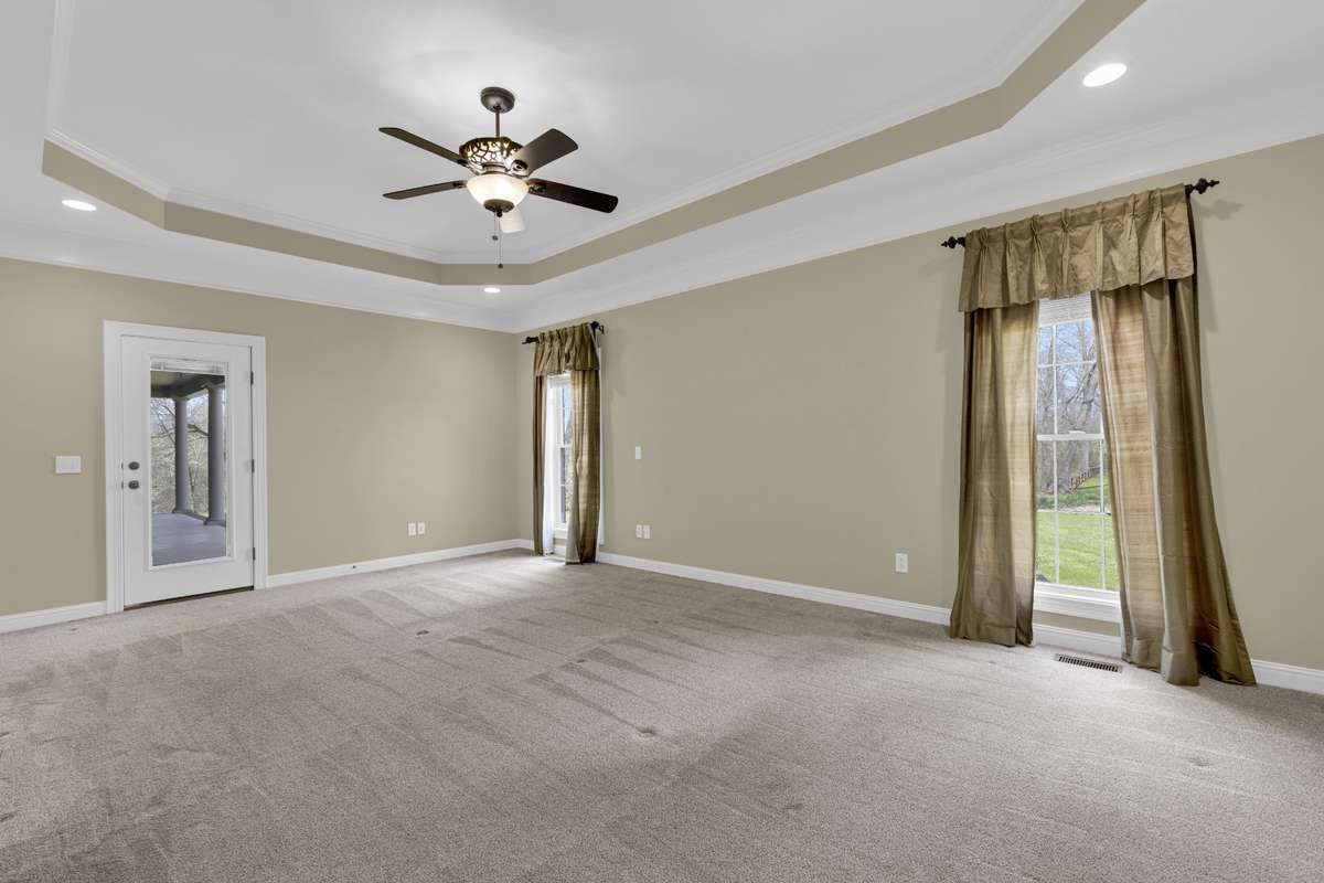 Primary Bedroom (without furniture)