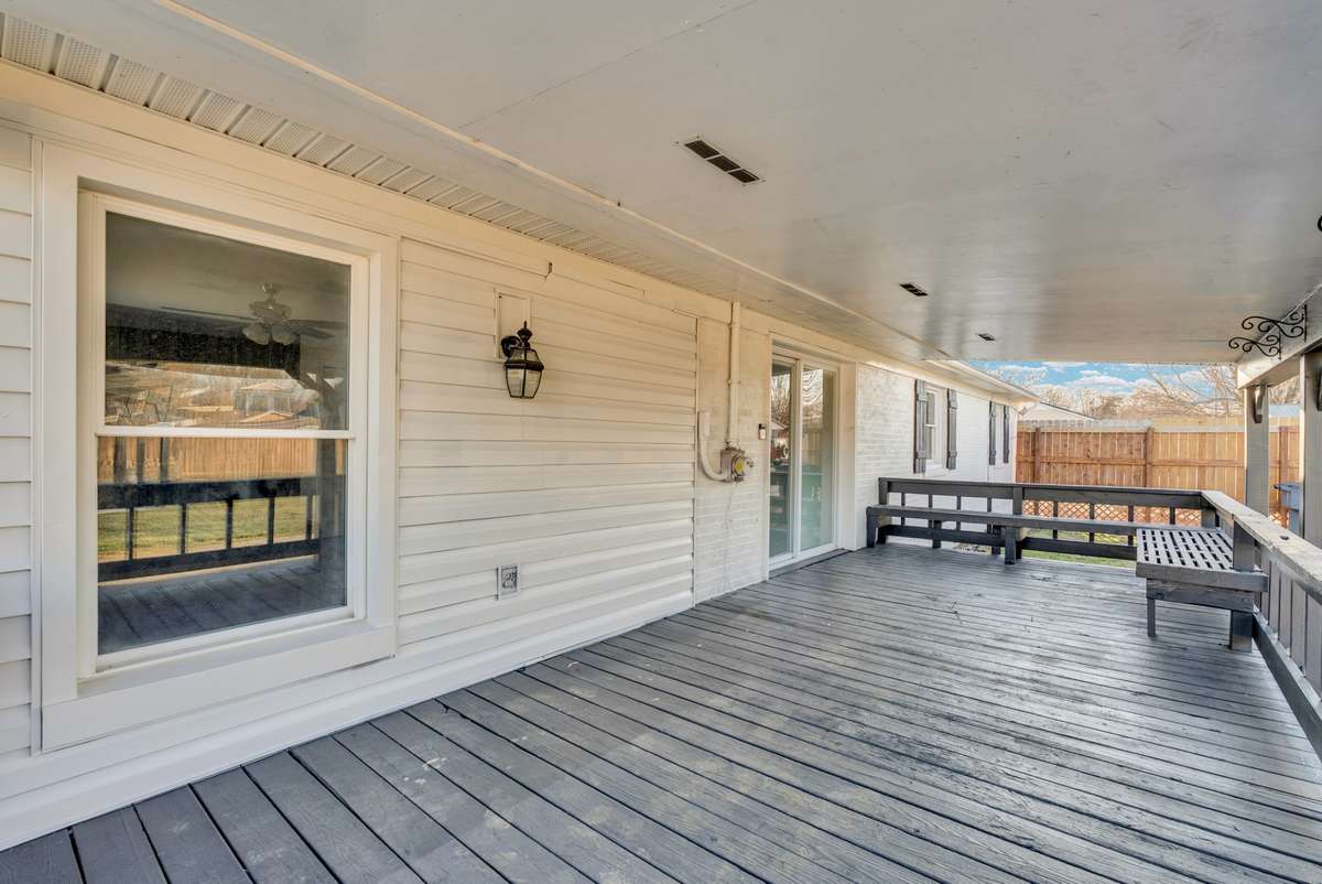 Back Covered back Deck