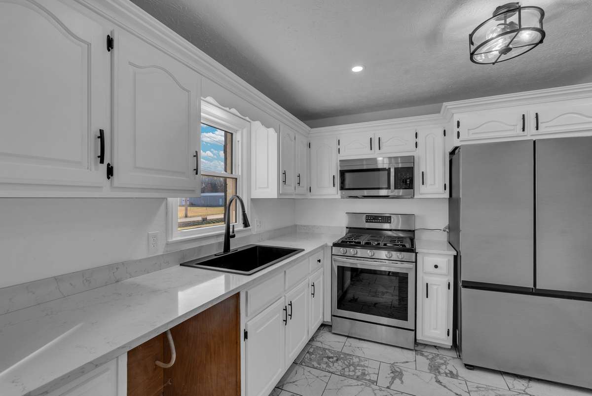 Kitchen Gas stove, Microwave, Fridge