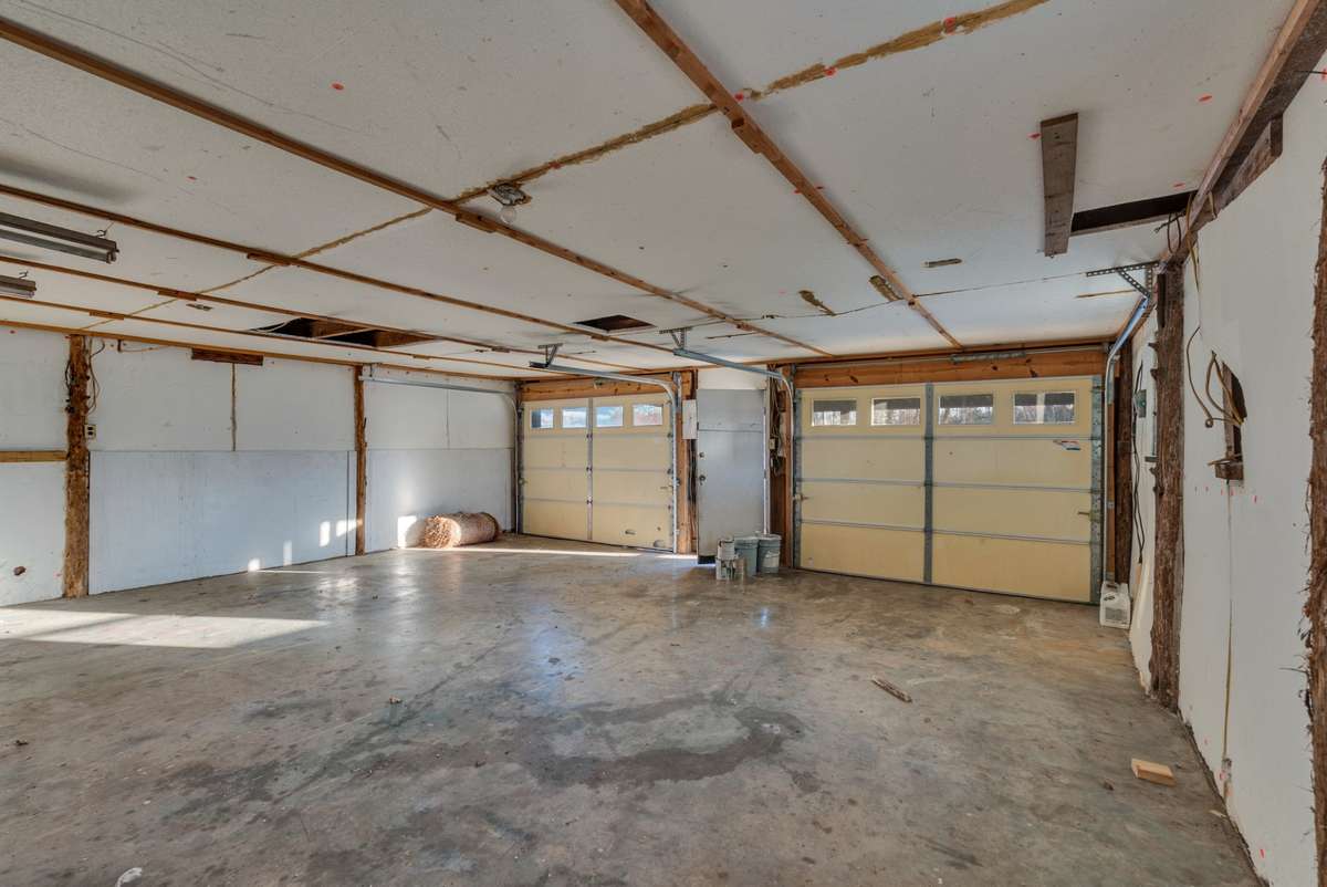 2 Car Detached garage