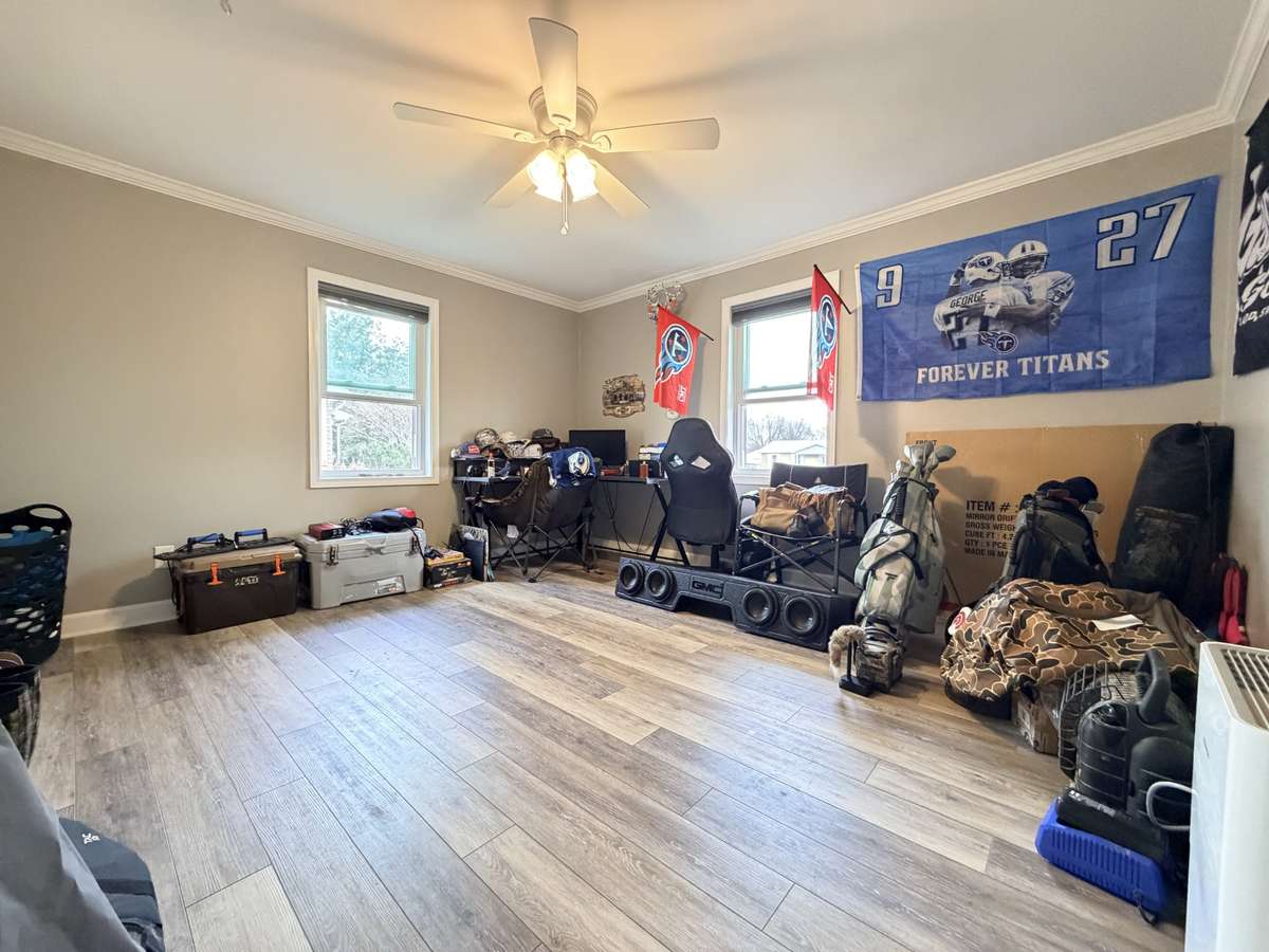 2nd bedroom