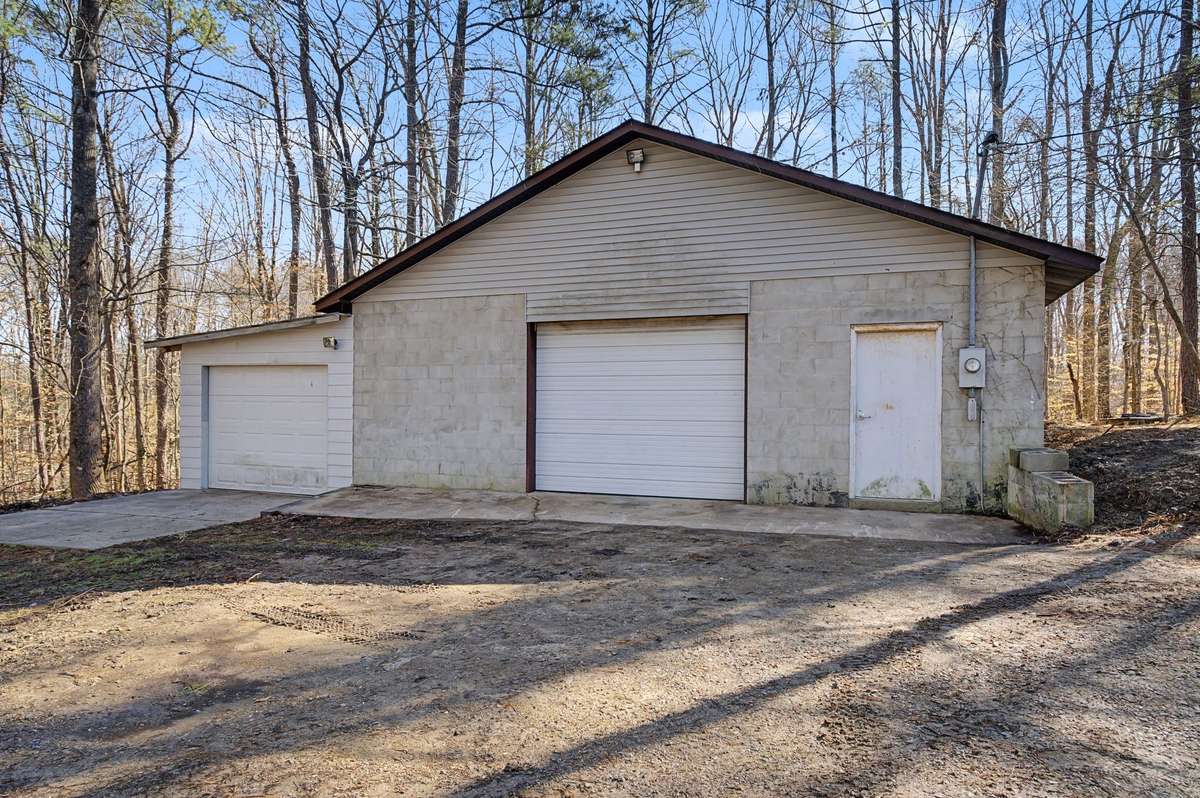 HUGE Detached Shop of Your Dreams (45x40 w Approx. 1800 Square Ft.) w/ Electricity
