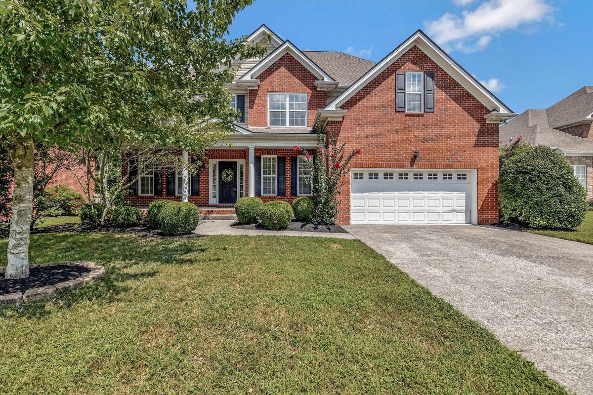 Stunning All Brick Home Located in Williamson County