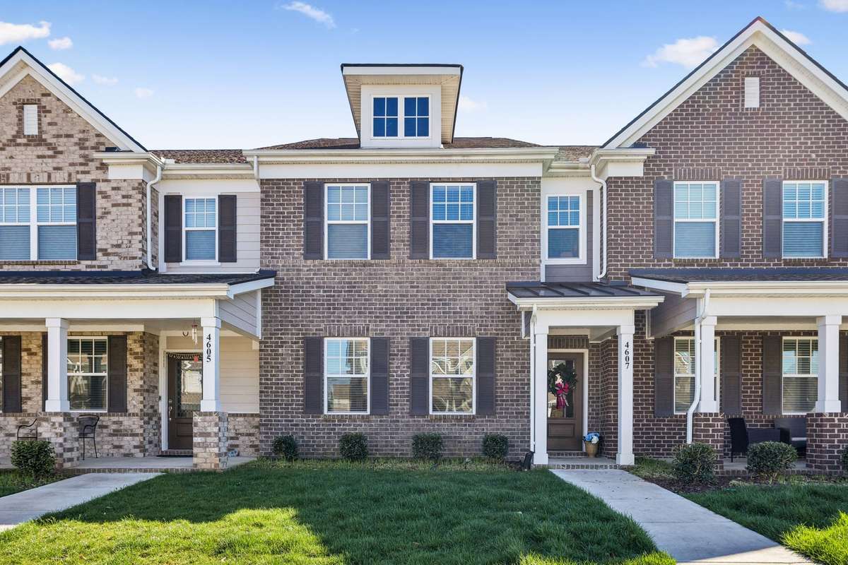 4607 Sardius Dr  3 bedrooms, 2.5 bath and 2-car garage and 2 front parking spots
