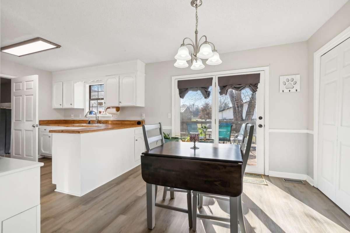 Sunny dining area off the living space, great for family meals or casual gatherings.