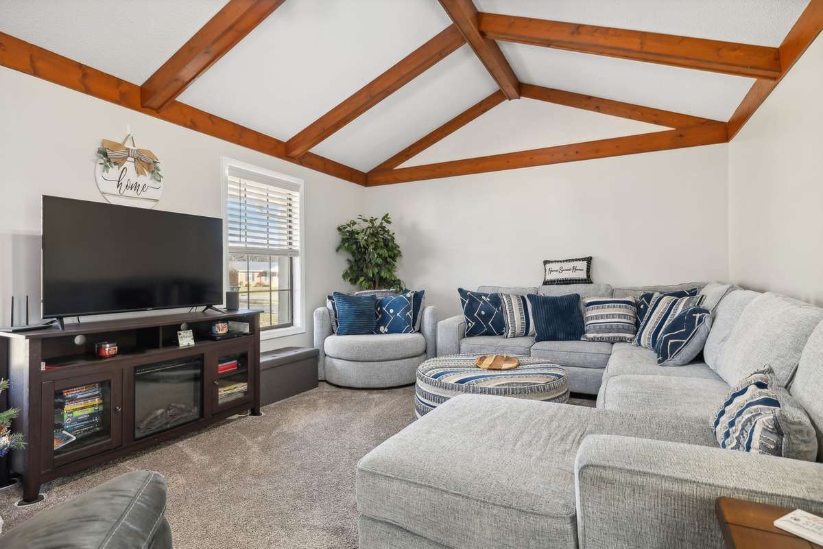Bright and open gathering space, blending rustic charm with everyday comfort.
