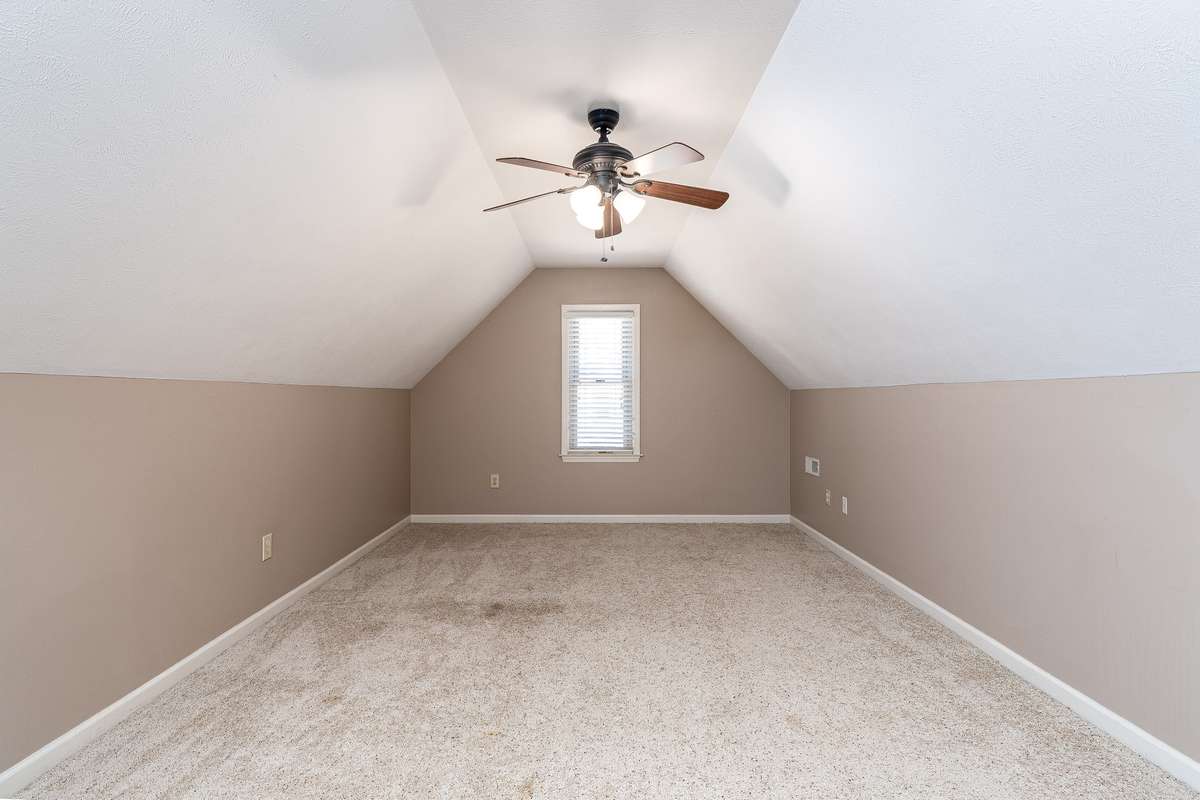 Another view of the Bonus Room