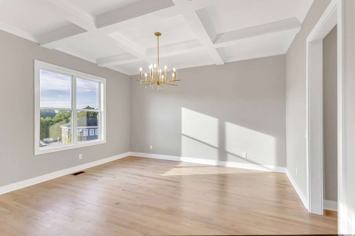 imagine the dinners and gatherings you could have in this space!