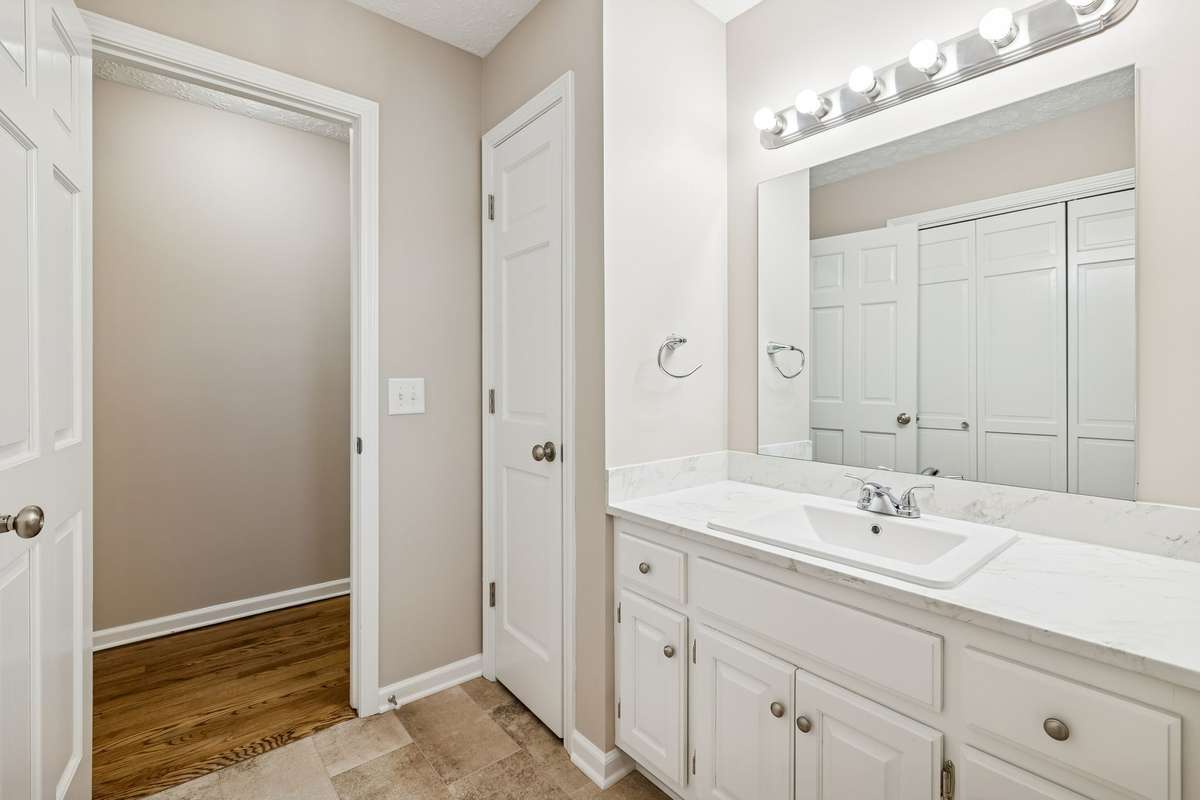 Secondary bathroom...