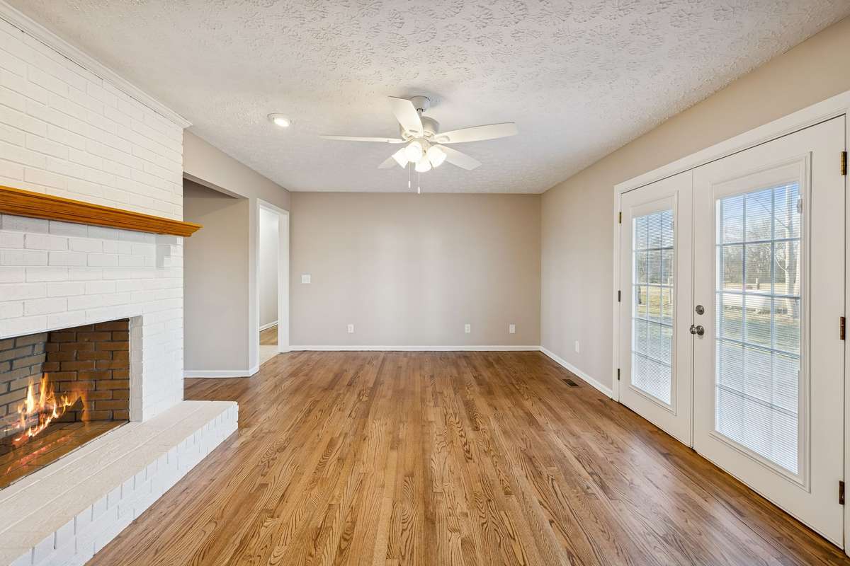 Gas or wood fireplace...