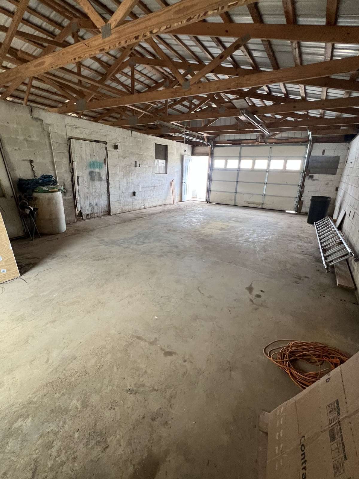 Garage # 2 is a 20x30 great space for mechanic or woodwork shop!