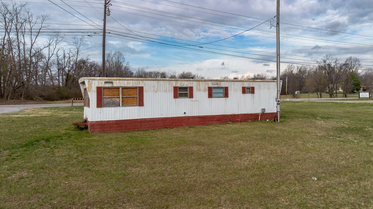 storage building. Electric and water readily available.