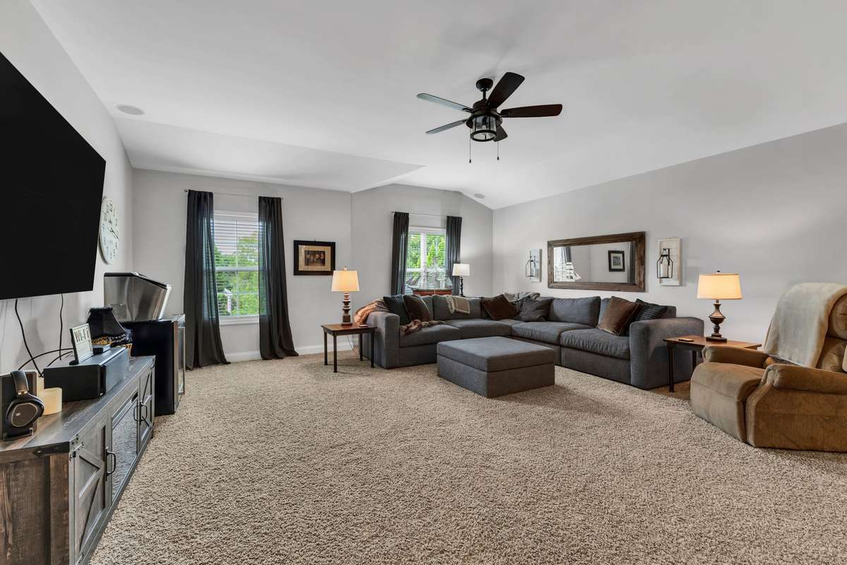 This Bonus Room is so Great