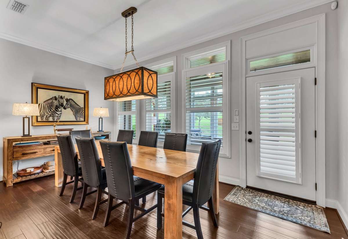 Gotta Love This Dining Room
I Cannot say Fabulous Enough!