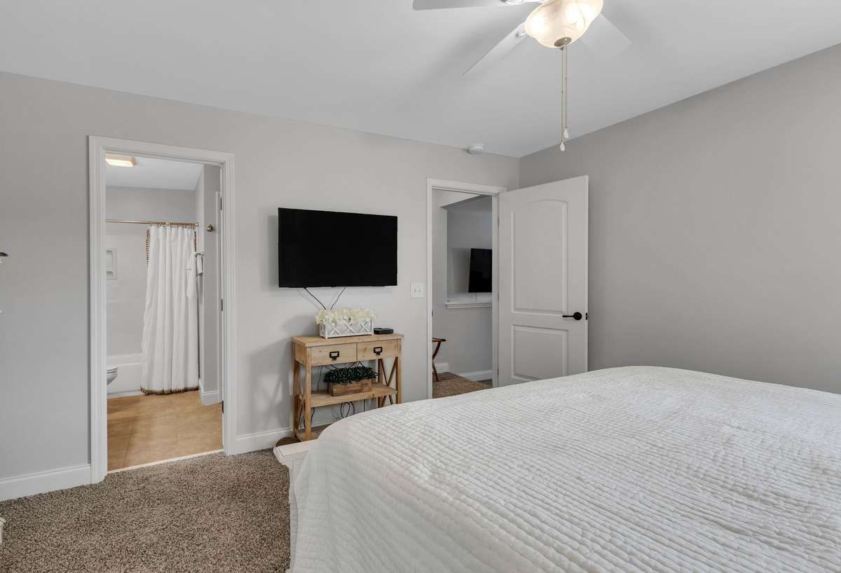 Bedroom Upstairs
With Bath