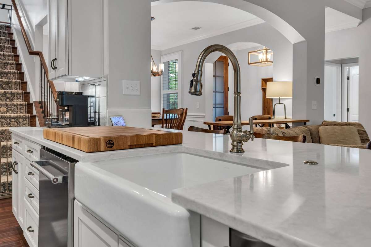 Farmhouse Sink = Just Wave
Your Hand to get the water:)