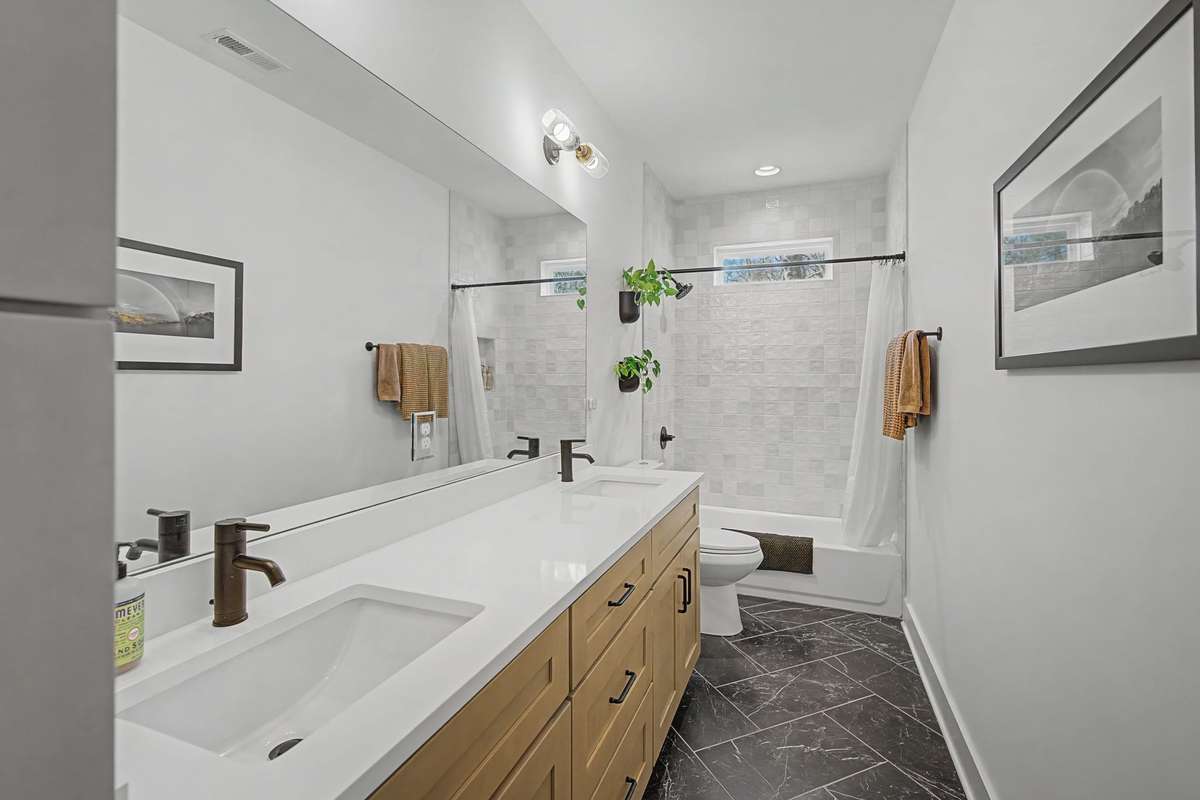 Double Sinks and Ample Storage