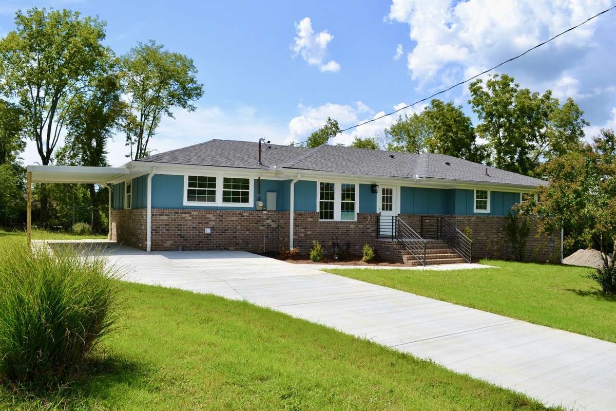 Renovated 3 Bedroom 2 Full Baths.