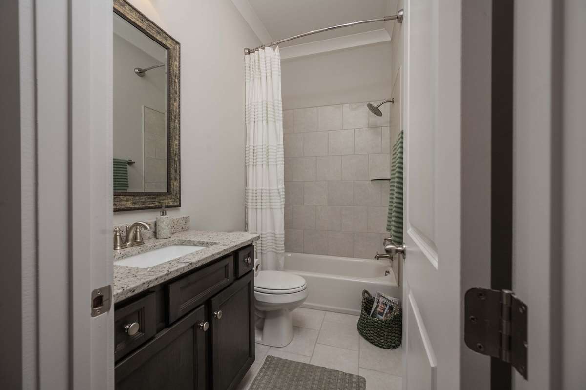 Guest full bath downstairs