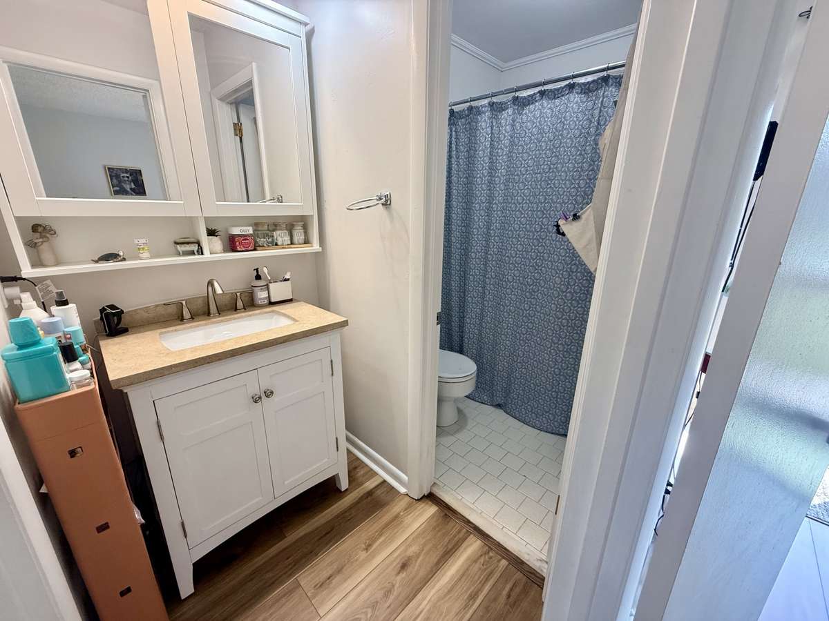 Upstairs Bathroom