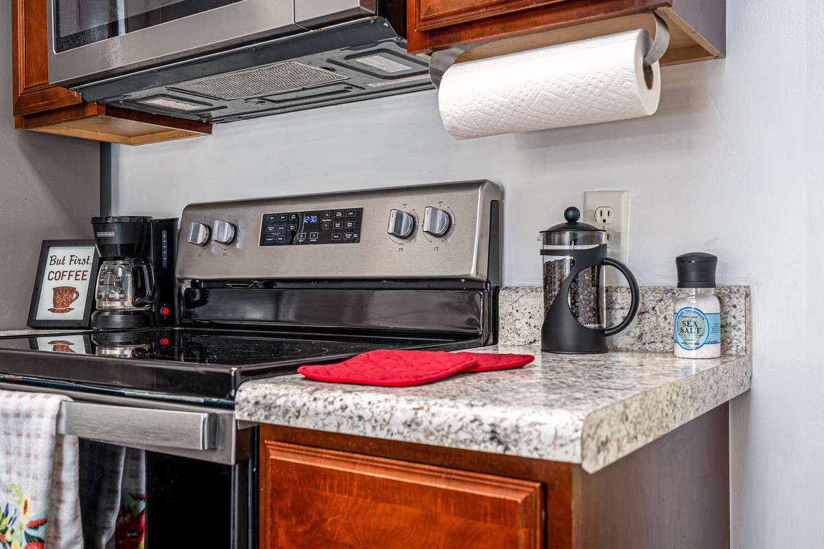 Another view showing the new countertops