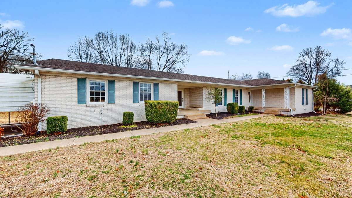 Excellent curb appeal