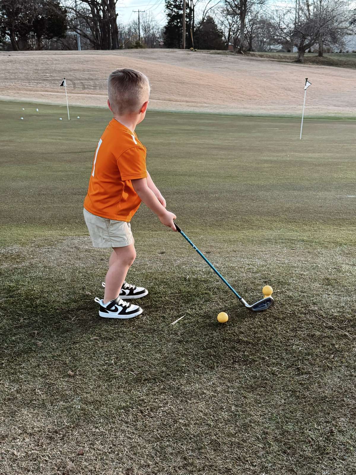 CLARKSVILLE COUNTRY CLUB Provides Premier Amenities:
Golf Course w/ Additional Practice Swing and Putt Areas, Pool, Fitness Center, Tennis and Pickle Ball Courts, Green Bar  (With Membership)
