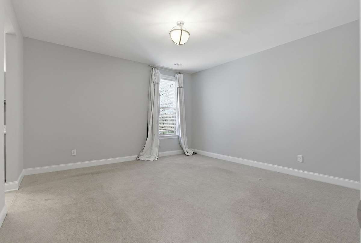 Spacious bedroom 3