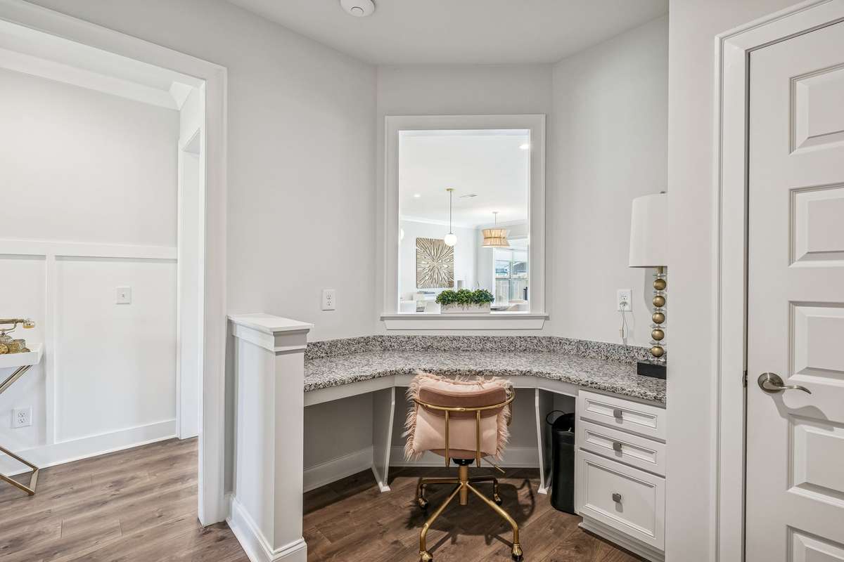 Built-in desk area makes a great spot for homework! 606 Rumsford Lane, Mt Juliet, TN 37122