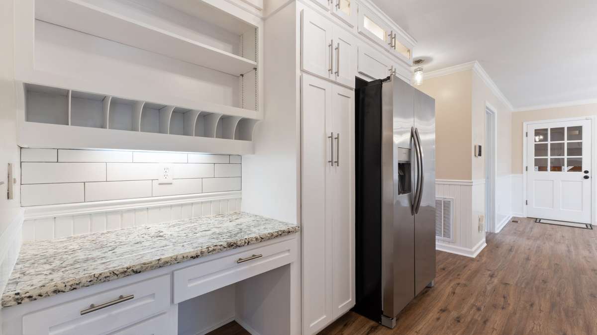 Planning desk with space for Cookbooks