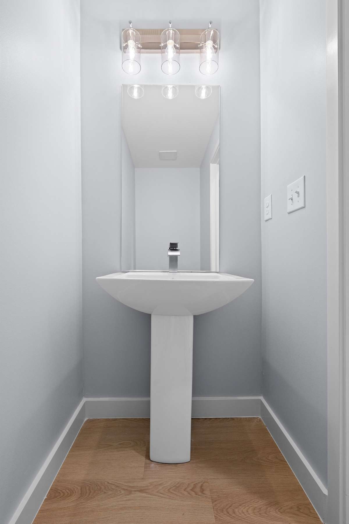 Model home, some features and layout may differ.
