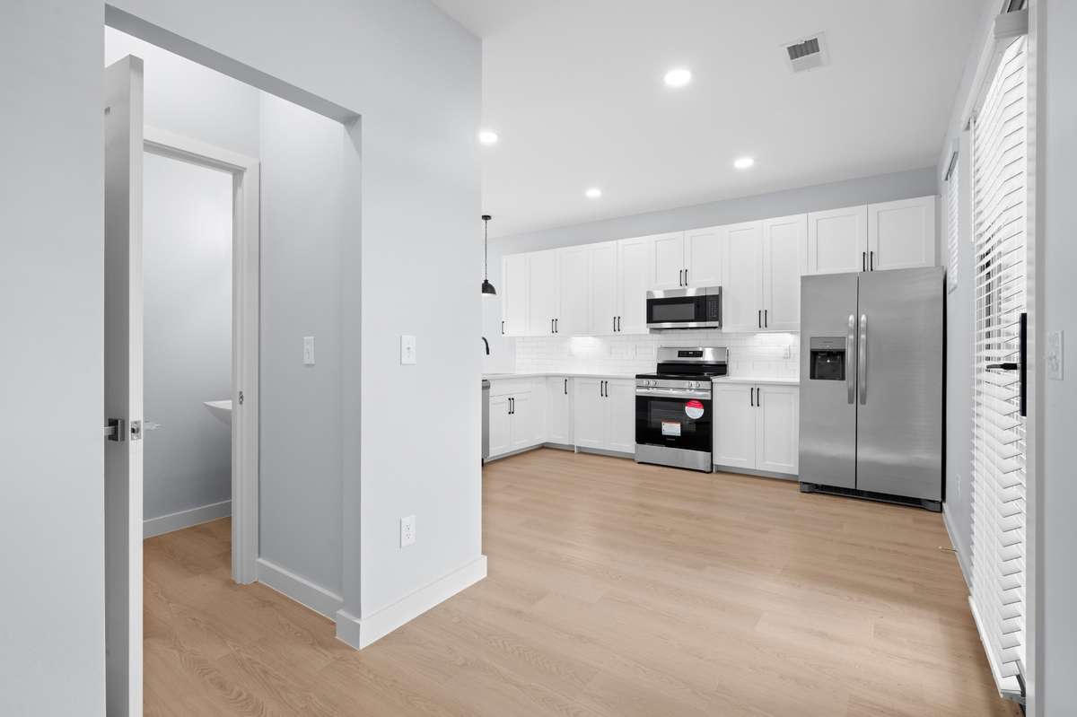Model home, some features and layout may differ.