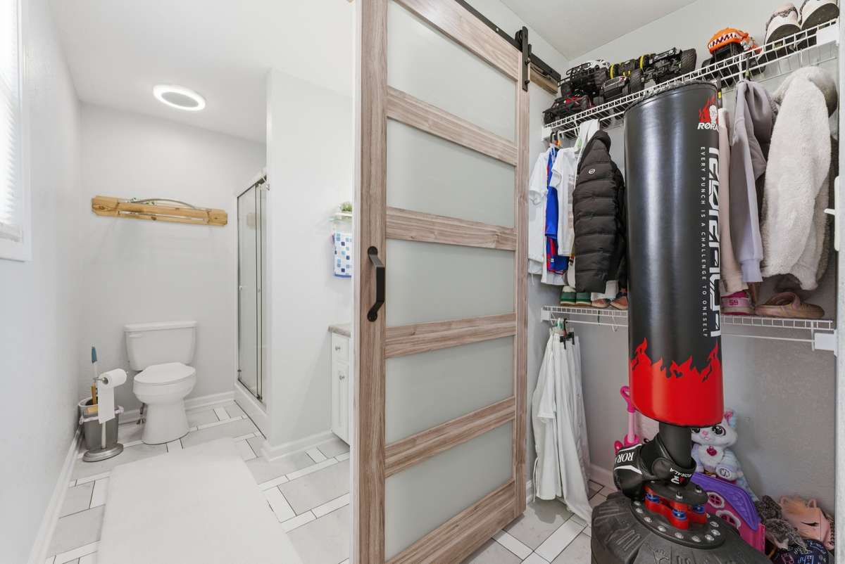Full bathroom