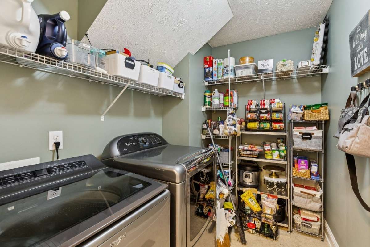 Laundry with lots of storage