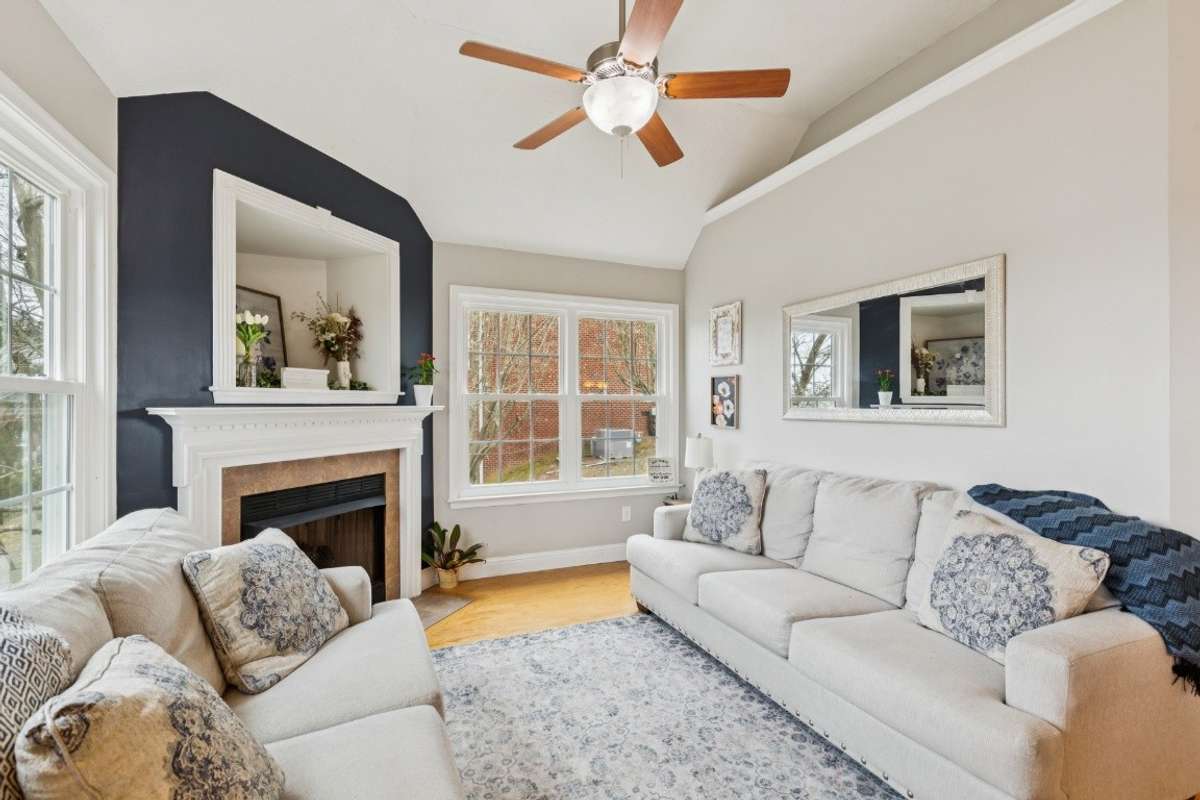 Hearth room