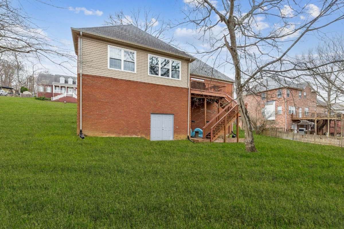 Walk out basement space