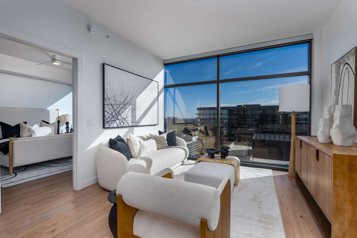 Same floorplan, floor 23
