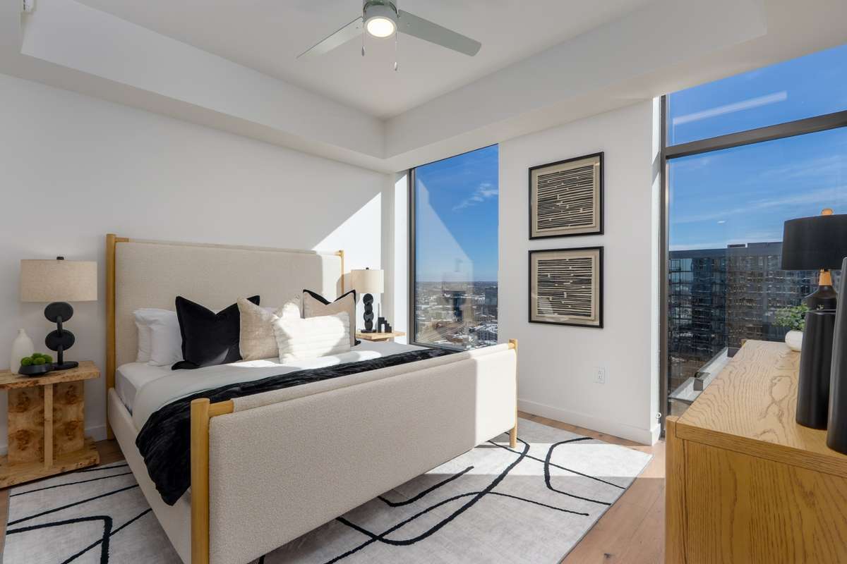 Same floorplan, floor 23