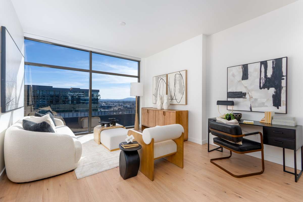 Same floorplan, floor 23