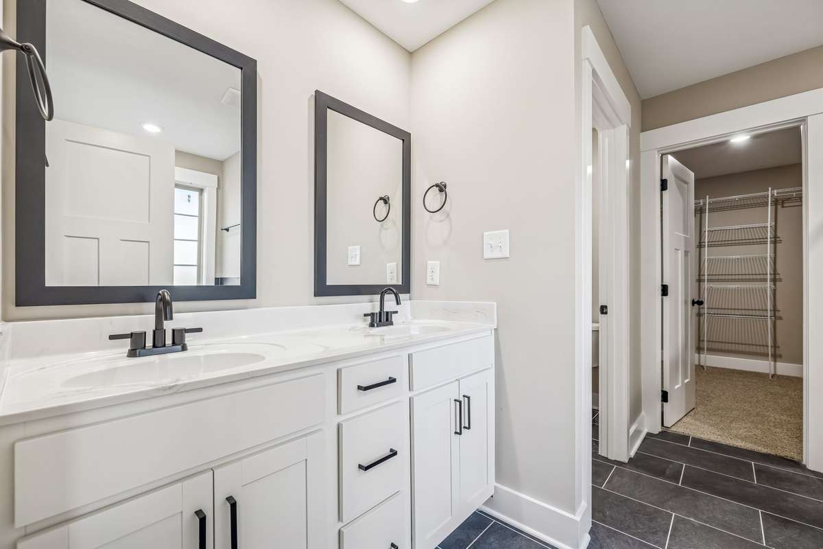 Sample pictures from a previous build showing the Olivia Floor Plan. Materials and colors are subject to change without notice.