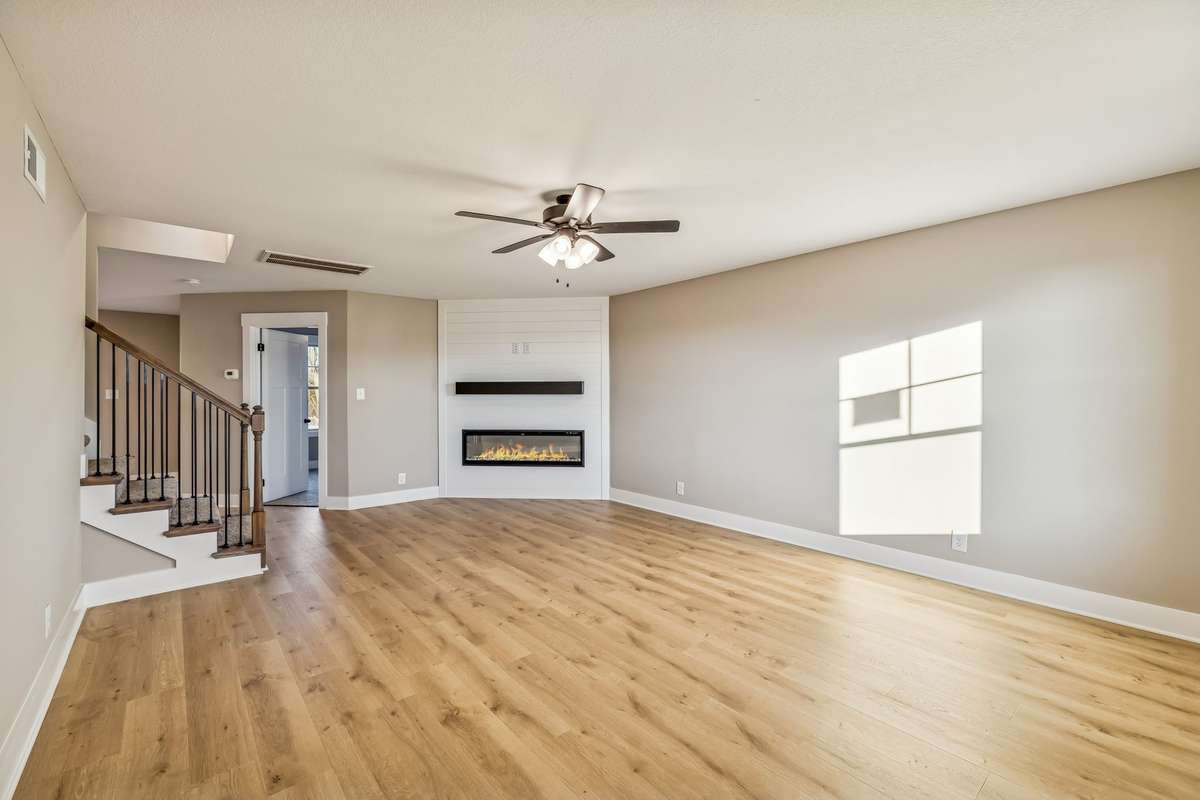 Sample pictures from a previous build showing the Olivia Floor Plan. Materials and colors are subject to change without notice.