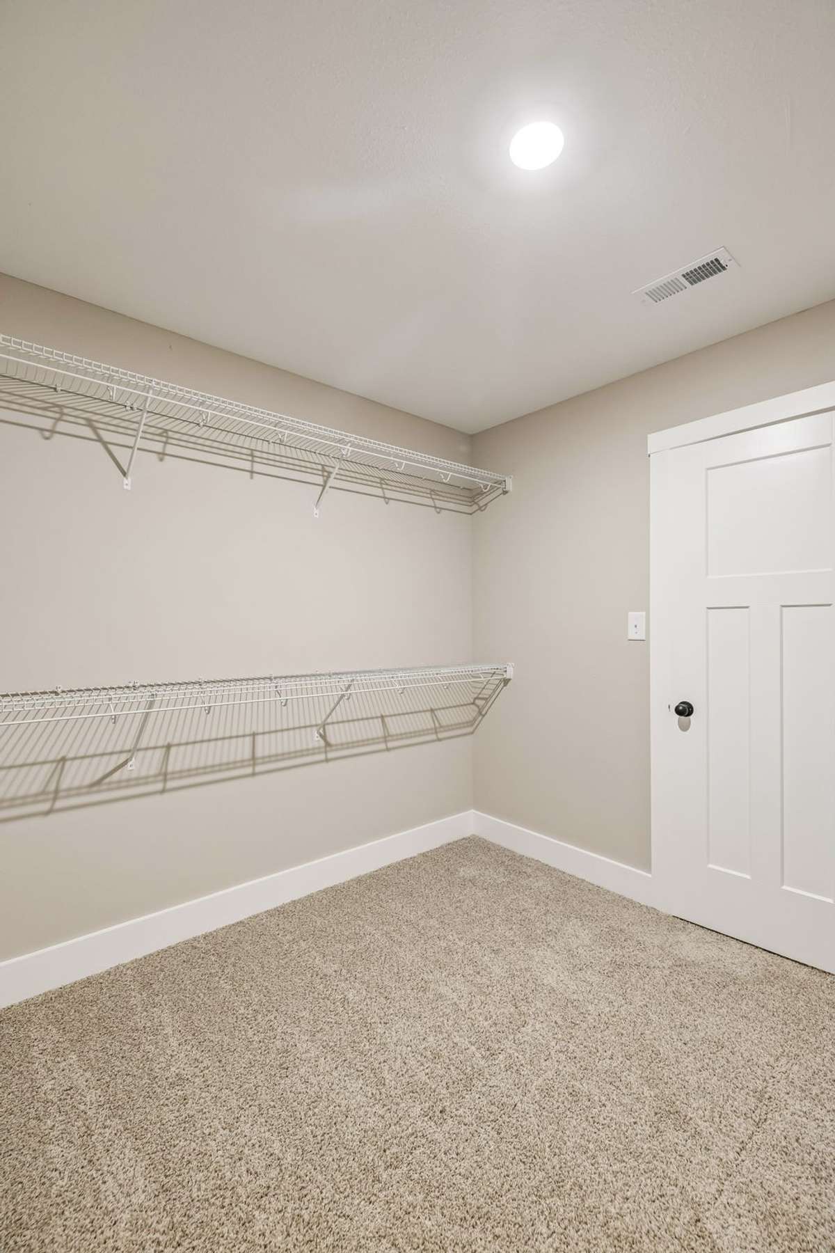 Sample pictures from a previous build showing the Olivia Floor Plan. Materials and colors are subject to change without notice.