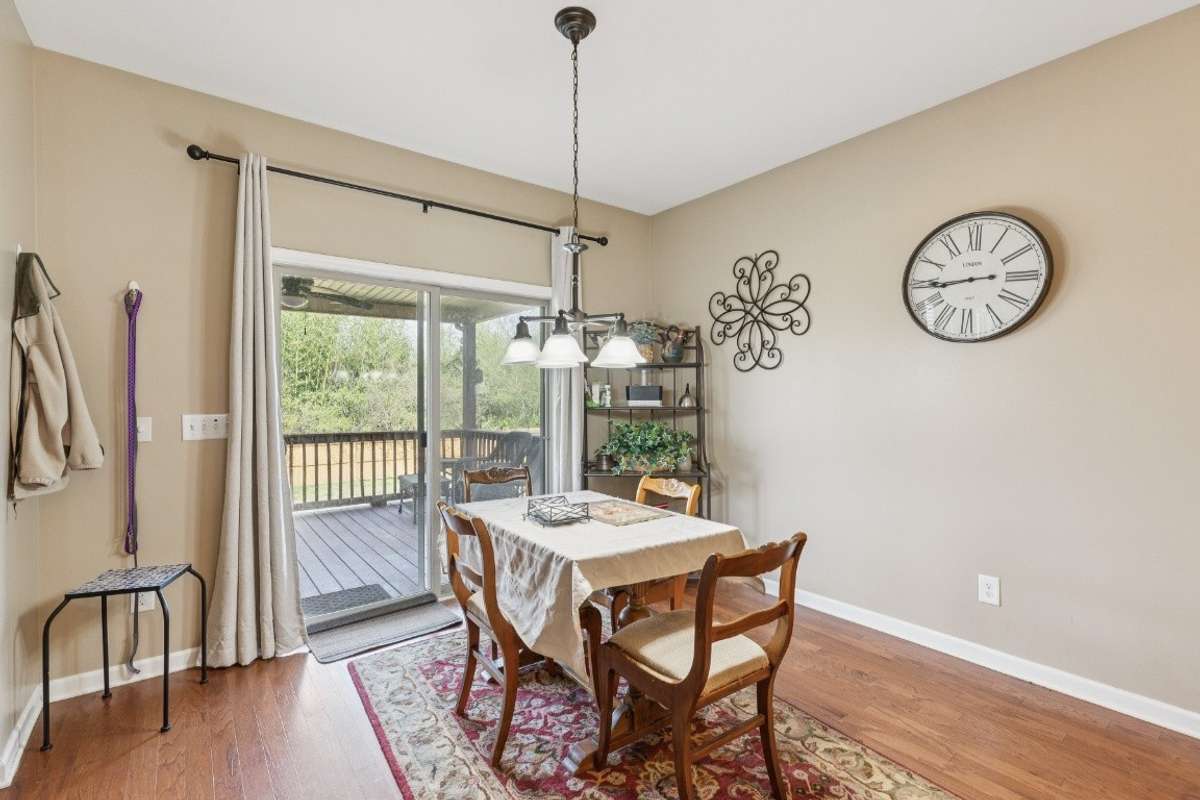 Kitchen/Dining combo