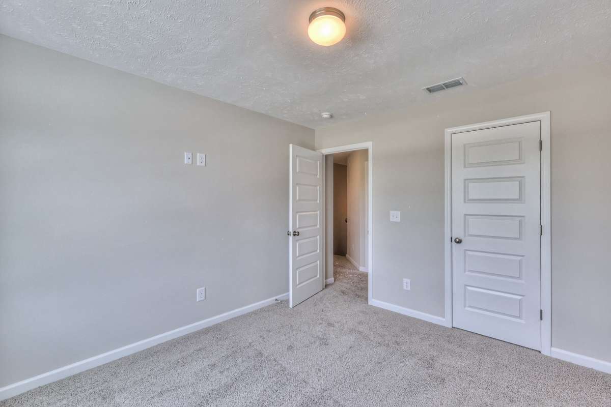 Guest Bedroom Upstairs