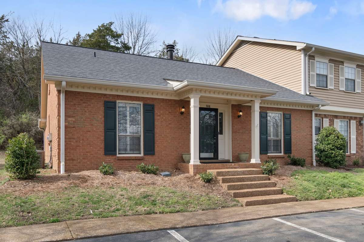 Welcome to 508 Brentwood Pointe!