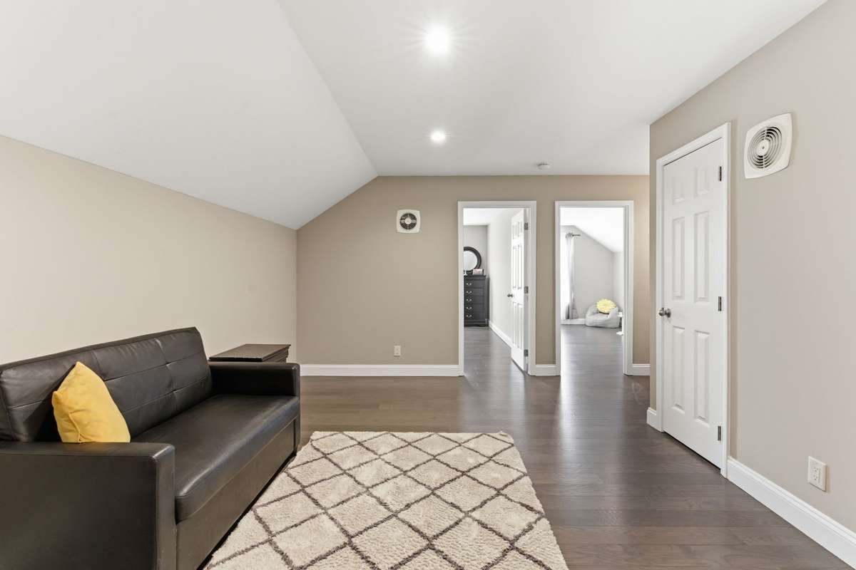 Upstairs in-law suite