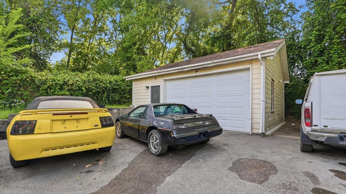 Detached Garage Studio