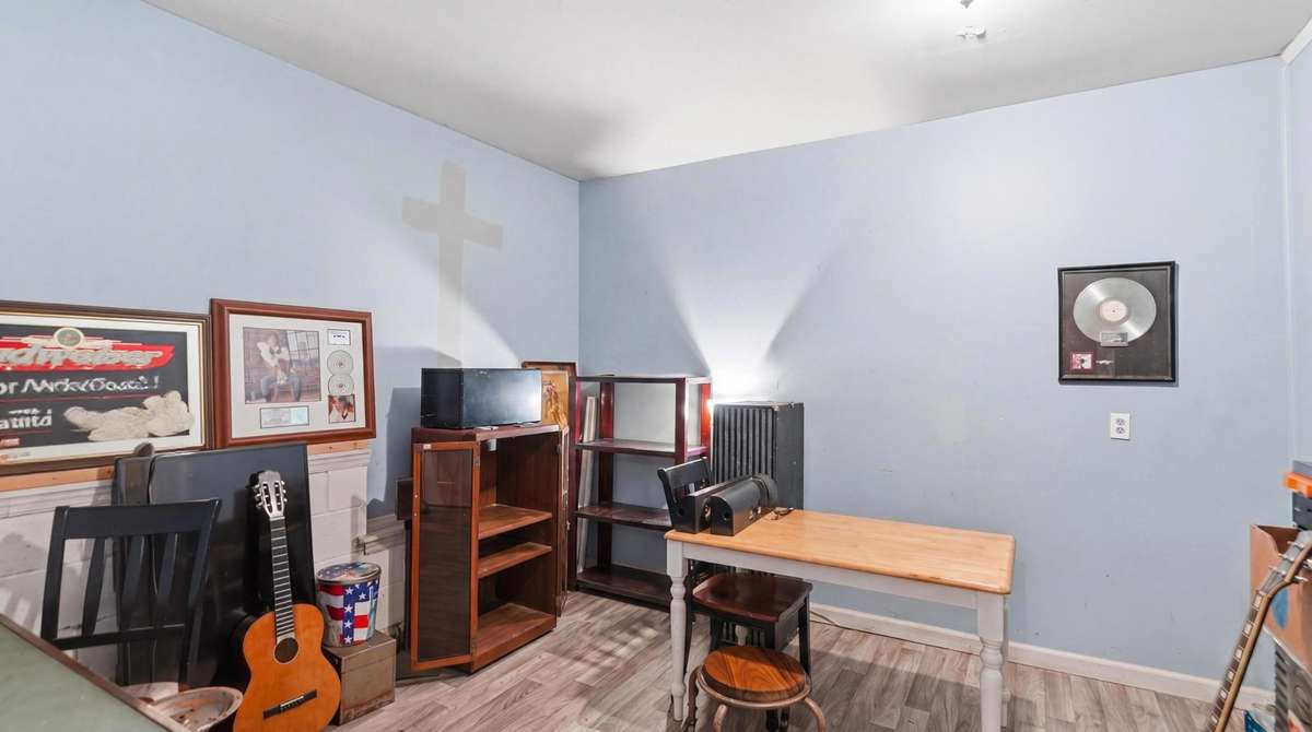Detached Garage Studio
