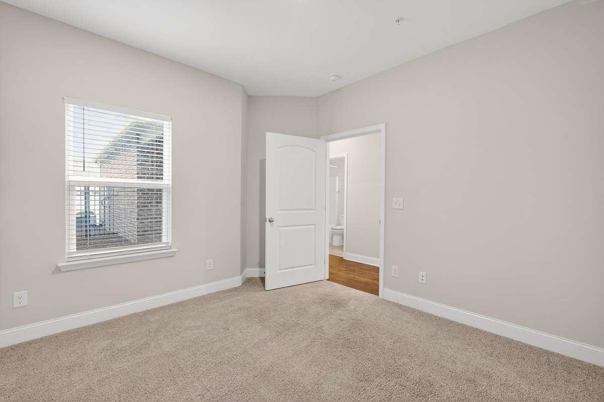 Large closet in guest bedroom